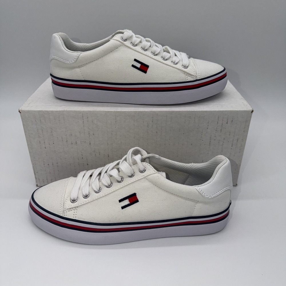 Tommy Hilfiger Fressian Women's 7.5M White Canvas Logo Sneakers NEW